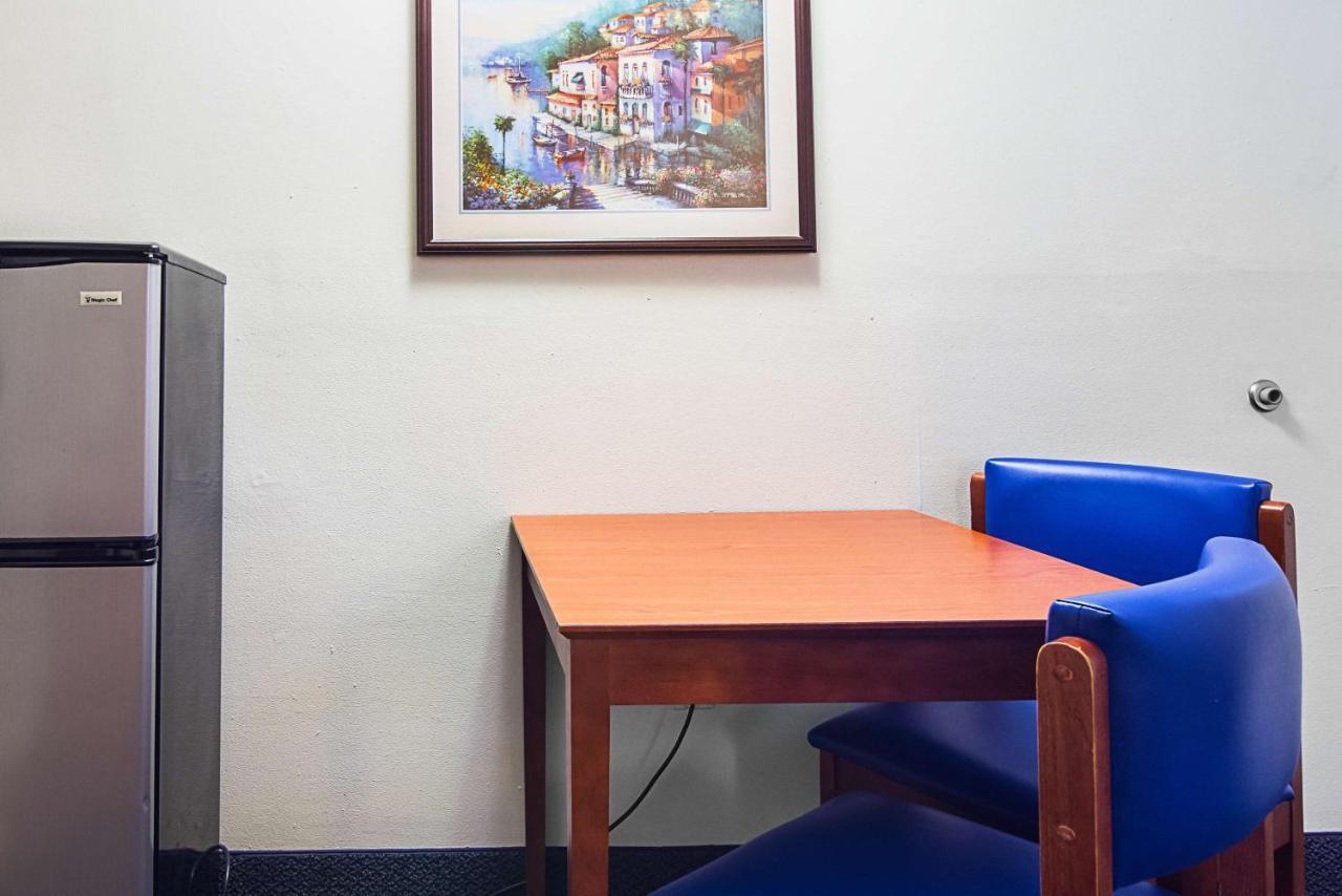 Motel 6-Fayetteville, Nc - Fort Liberty Area Экстерьер фото